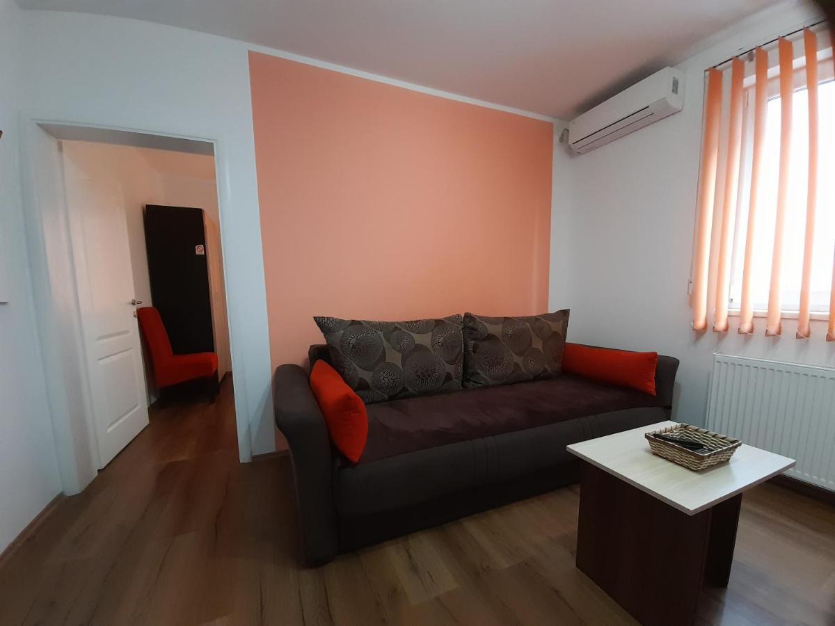Kety Apartments Kragujevac Exterior foto